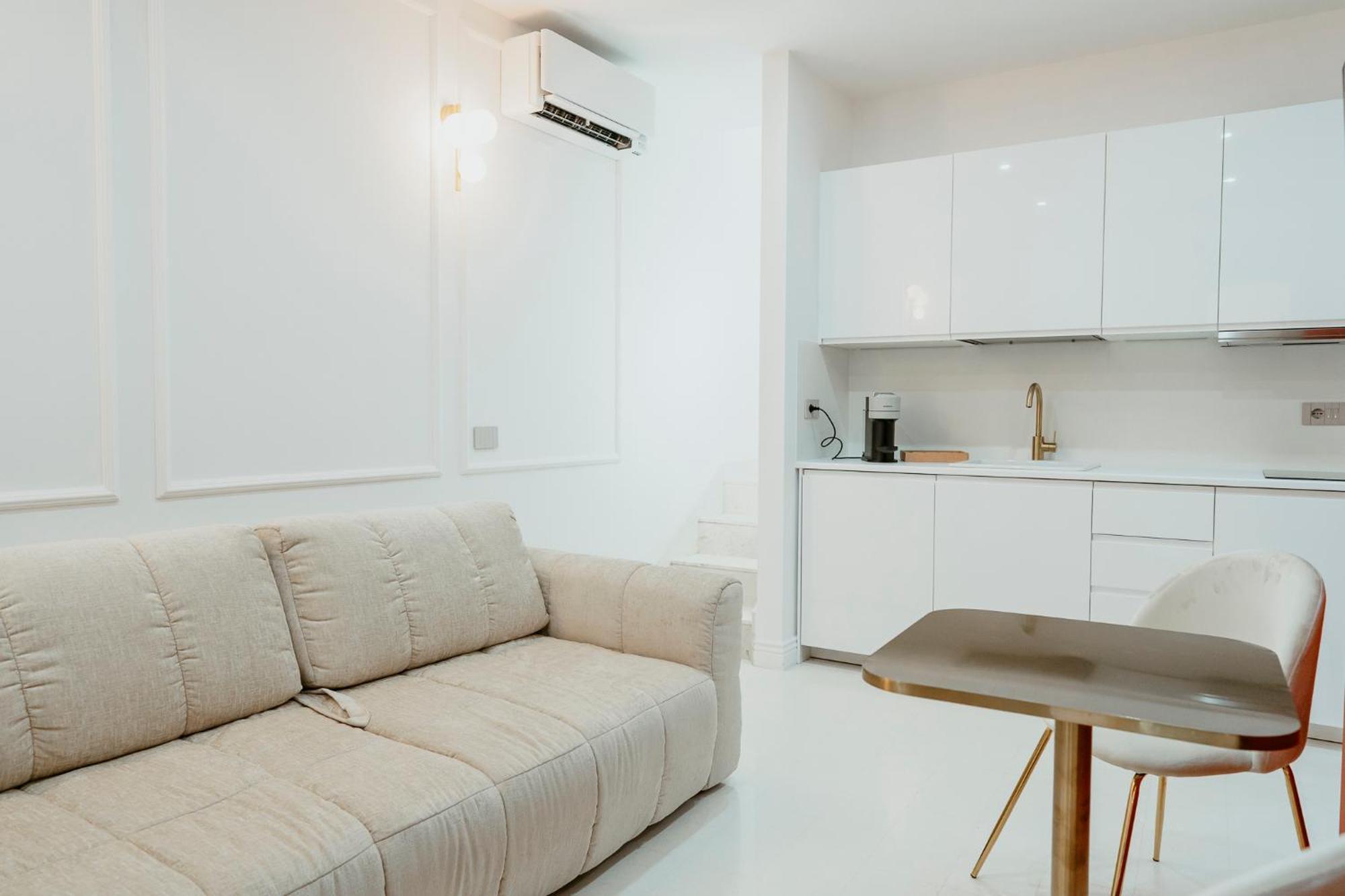 Luxury Apartment-quartieri Spagn By Alux38 Napels